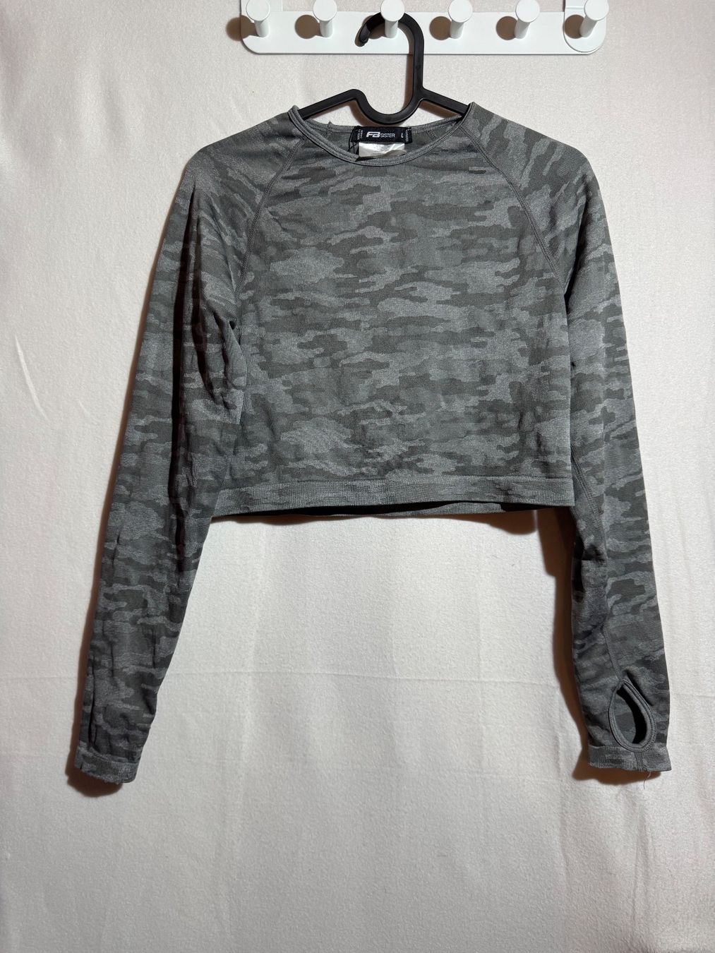 Maglioni & Felpe: Grauer Camouflage Pullover von FB Sister Gr. L – Usato da Grosswangen venduto da SALE_SALE_SALE