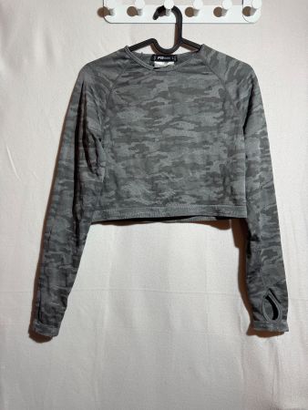 Grauer Camouflage Pullover von FB Sister Gr. L