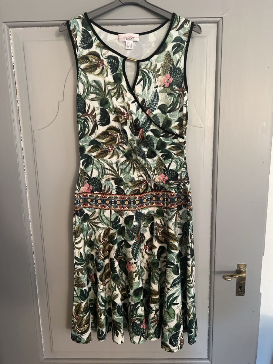 Kleider: 1 robe Tesini taille 36 vert selon photos – Gebraucht aus Charmey (Gruyère) von Rolando6