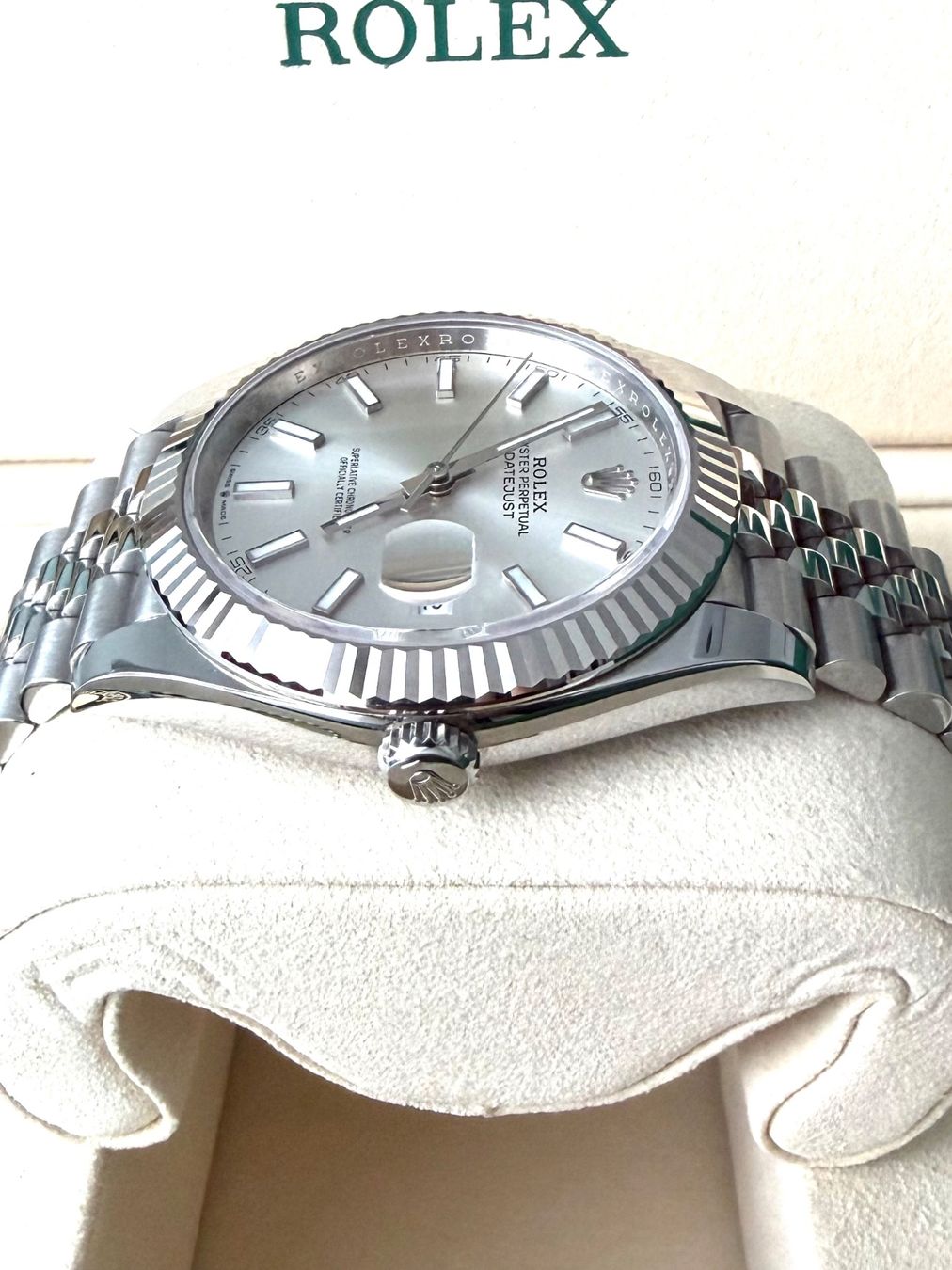 Rolex Montres: Rolex Datejust 41 Silver 2025 – Neuf (Voir description) à Zürich par masako