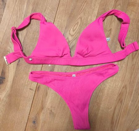 Nakari&Lui Bikini Set, Gr. XS/34 & S/36, Beetroot, Neu!