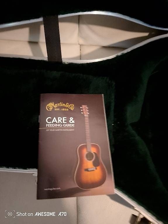 Martin & Co. Musikinstrumente: Guitare Martin d28 – Gebraucht aus Paudex von TCHAKS