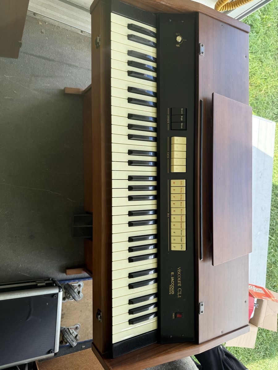 Strumenti musicali: Piano Viscount CL1 E. Jaccoud – Usato da Tolochenaz venduto da adr_dj58 2