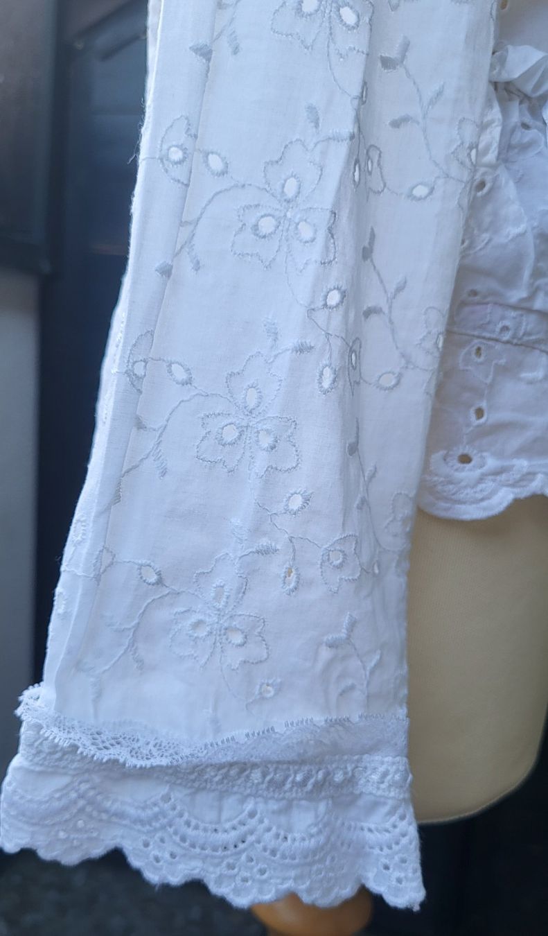 Camicette: Blouse  blanche en broderie  anglaise – Nuovo (secondo la descrizione) da Fribourg venduto da VictoriaShop7 5
