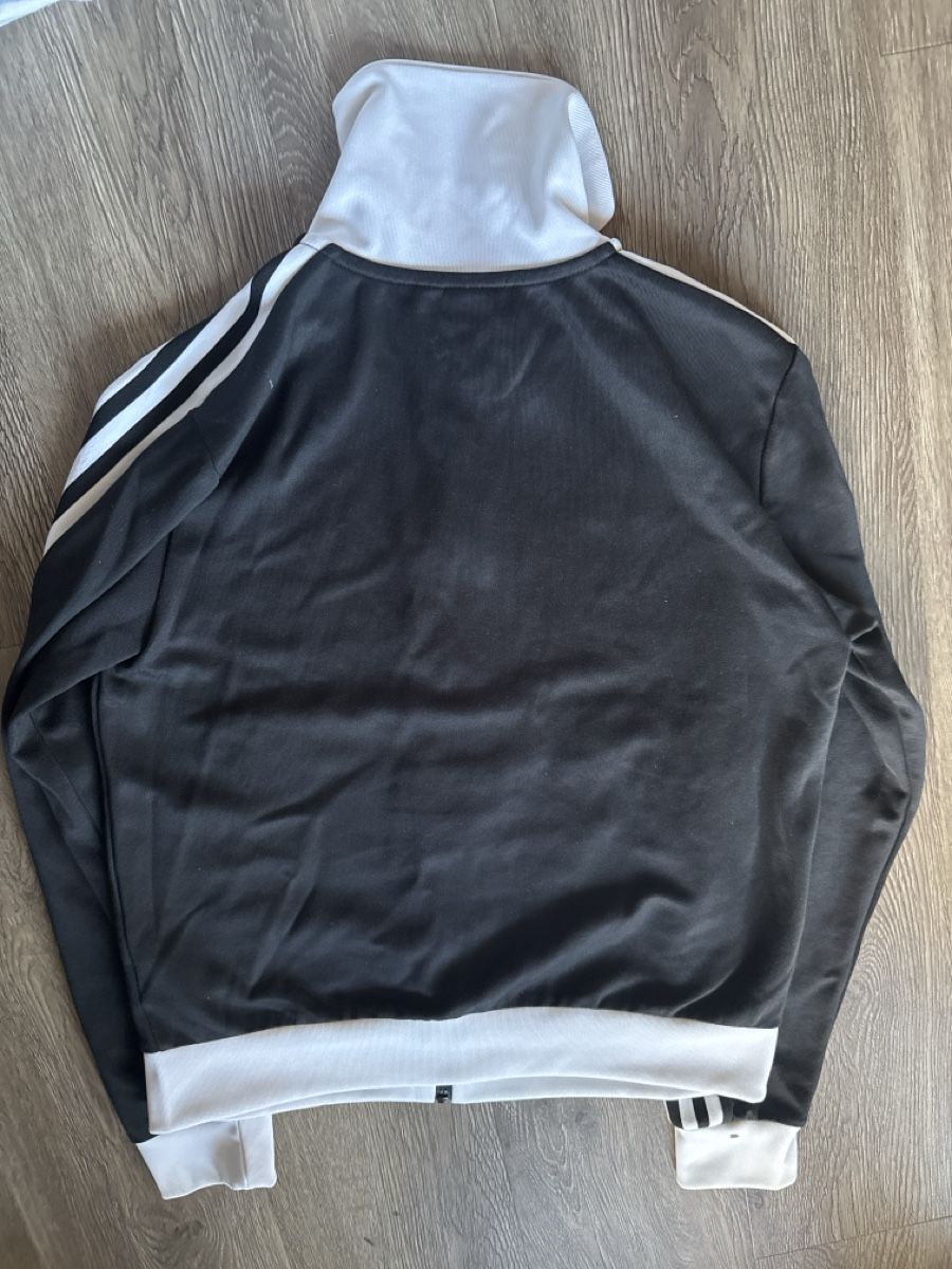 Adidas Giacche: Adidas Trainingsjacke schwarz weiss Grösse S – Usato da Beringen venduto da del_8dl7 2