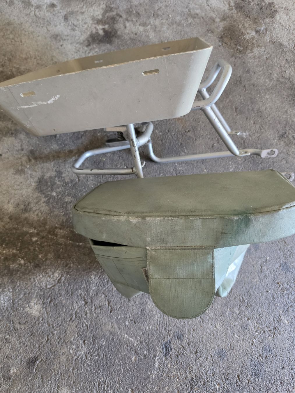 Piaggio Parti ricambio per ciclomotori: Gepäckträger für piaggio si  – Usato da Hausen AG venduto da pej_6ydp 1