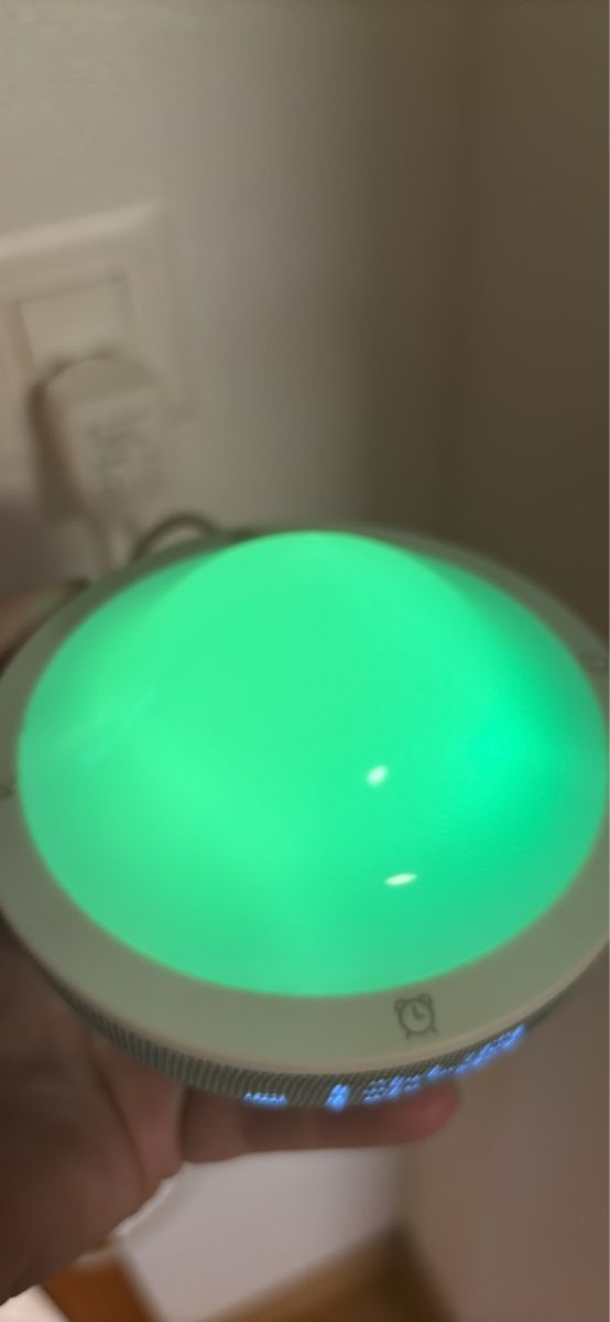 Réveils: Réveil lumineux – D'occasion à St-Pierre-Clages par aur_kds8 2
