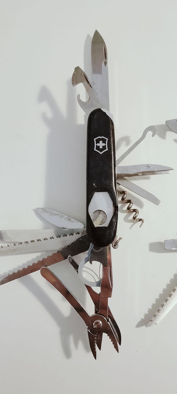 Victorinox Taschenmesser: 3 x Victorinox Sackmesser  – Gebraucht aus Biel/Bienne von Vintage-timearts 4