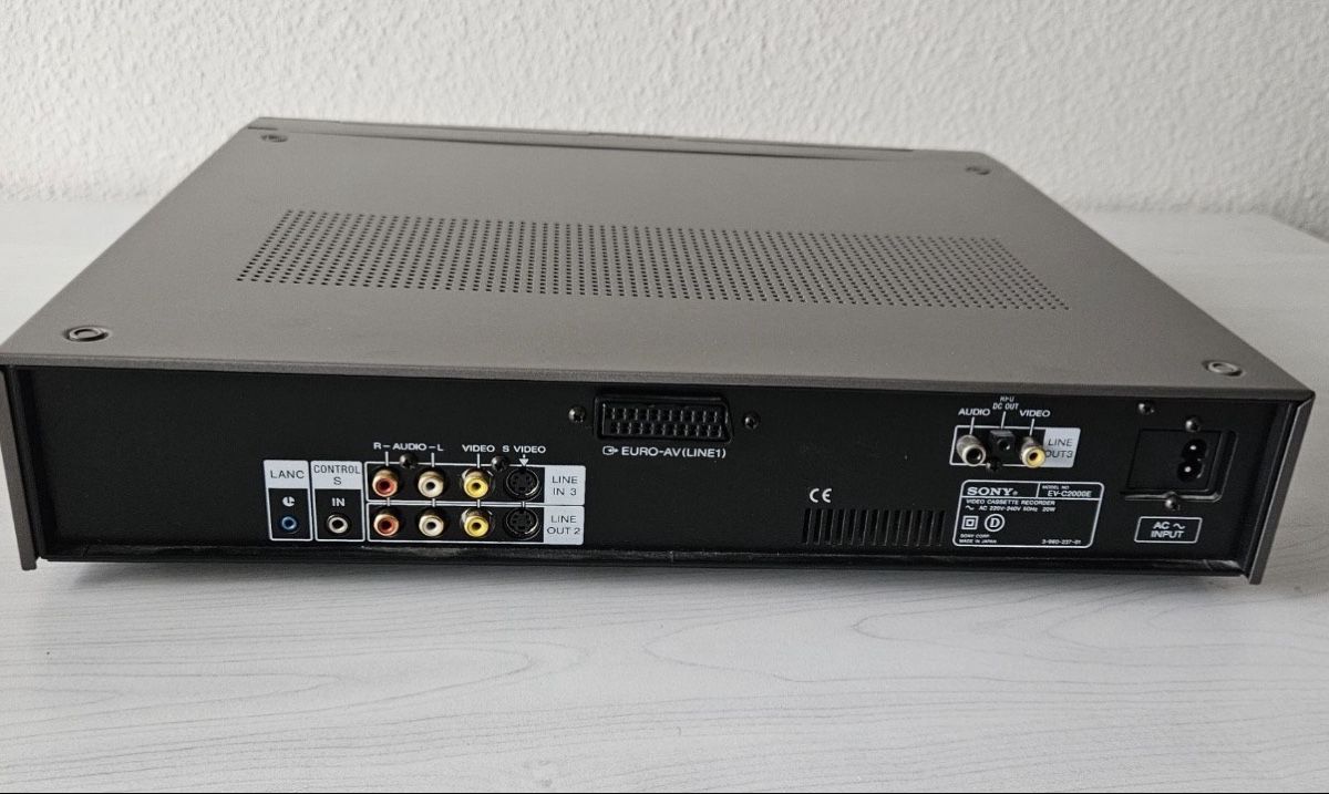 Sony Registratori: Sony EV-C2000E | Video 8 / Hi8 Cassette Recorder – Difettoso da Trimbach venduto da SABO-61 5