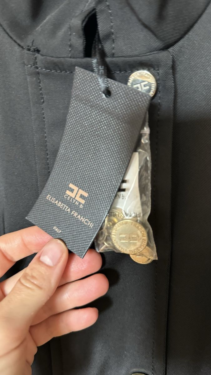 Franchi Cappotti: Elisabetta Franchi Mantel Gr. S – Nuovo e nell'imballaggio originale da Bern venduto da Alipe 2