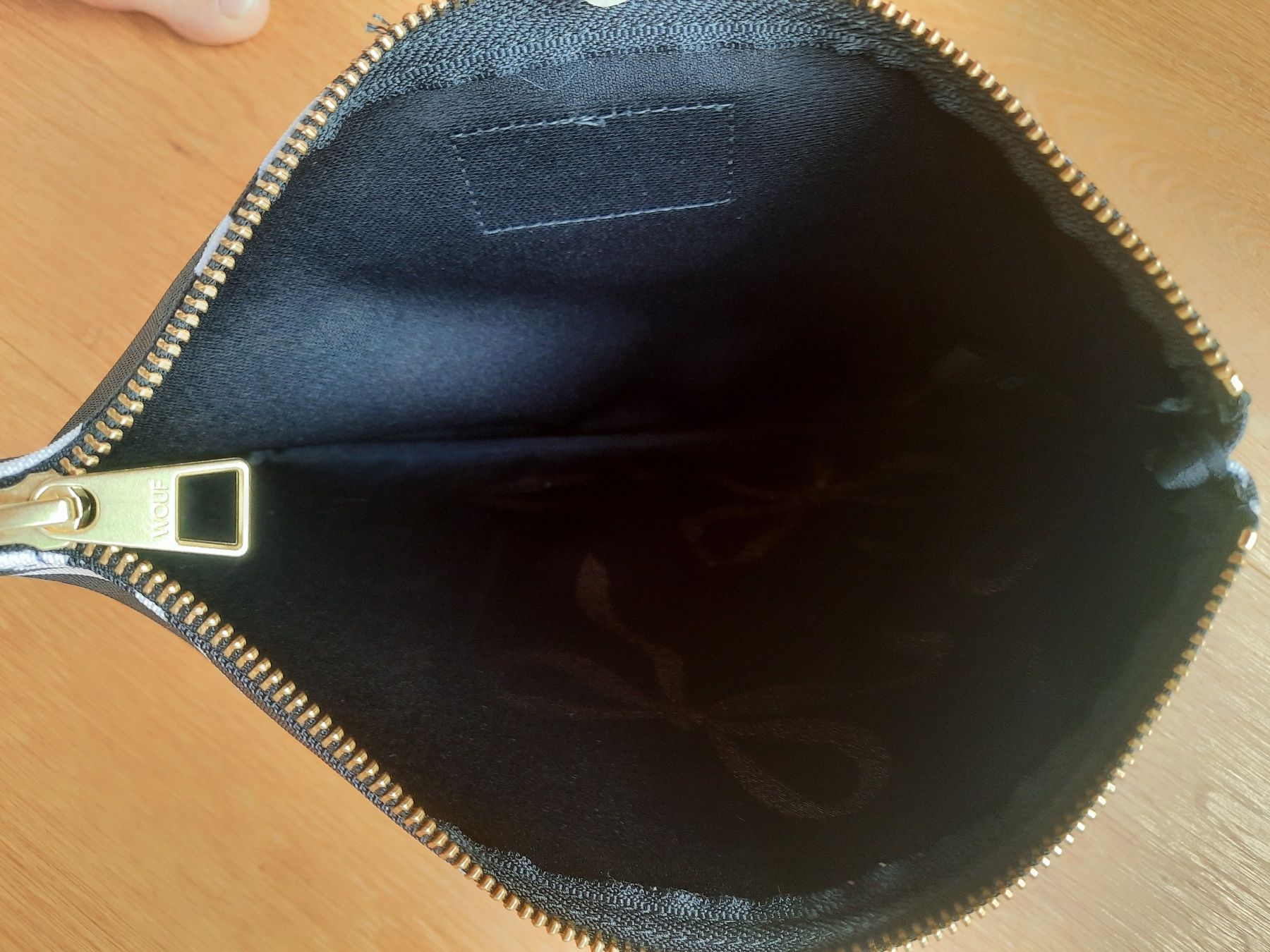 Custodie per cosmetici: Trousse maquillage NOIR à ruban – Nuovo (secondo la descrizione) da La Sarraz venduto da bar_kxt7 3