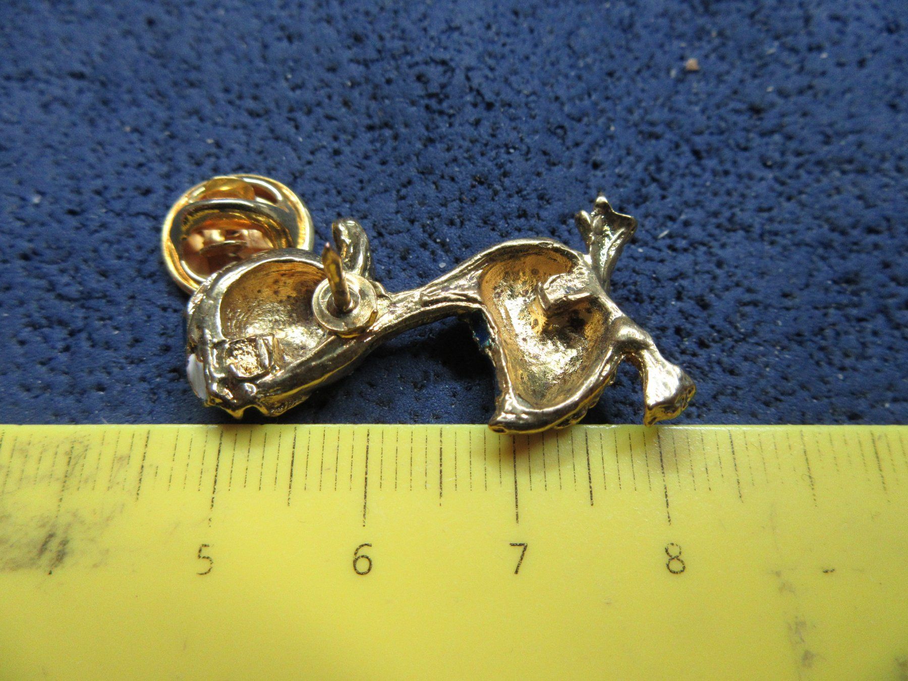 Placchette & Badge: ENTE SCHMUCK-PIN 3D GOLDIG – Usato da Ettingen venduto da Hausi4711 4