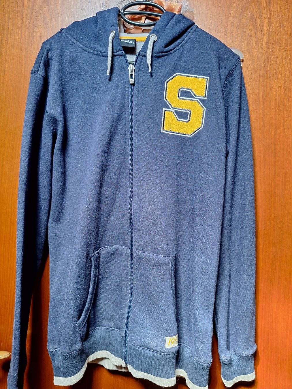 Giacche & Cappotti: 2 Sweatshirt Jacken Gr 170/ 182 – Usato da Wegenstetten venduto da mcfly321 2