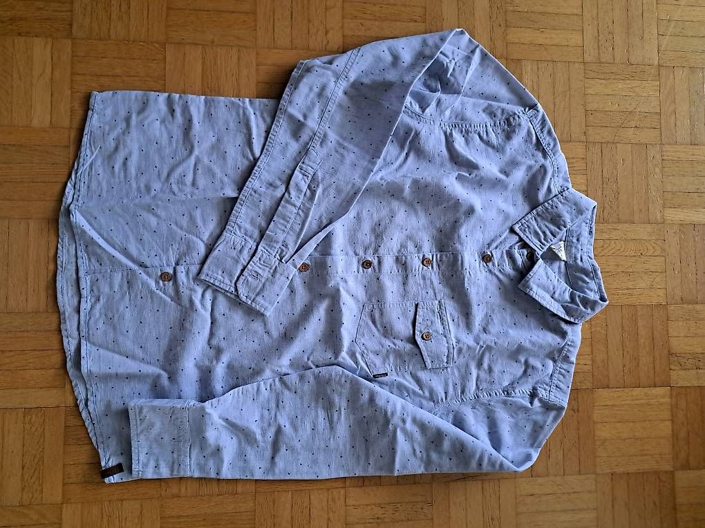 Camicie: Neues langarm Hemd GR S – Nuovo e nell'imballaggio originale da Alpnach Dorf venduto da Gada8