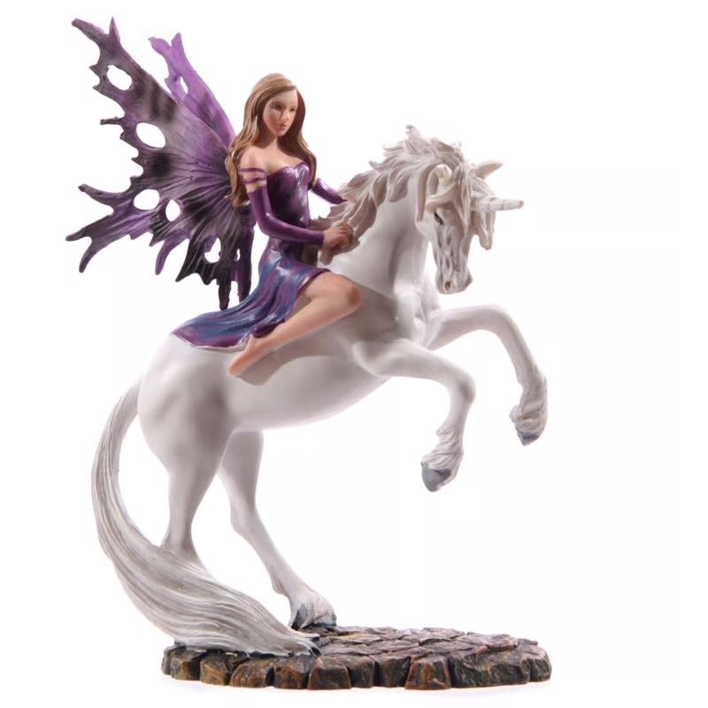 Figuren: Märchenfee auf weissem Einhorn - violett – Neu und originalverpackt aus Menzingen von fairy123