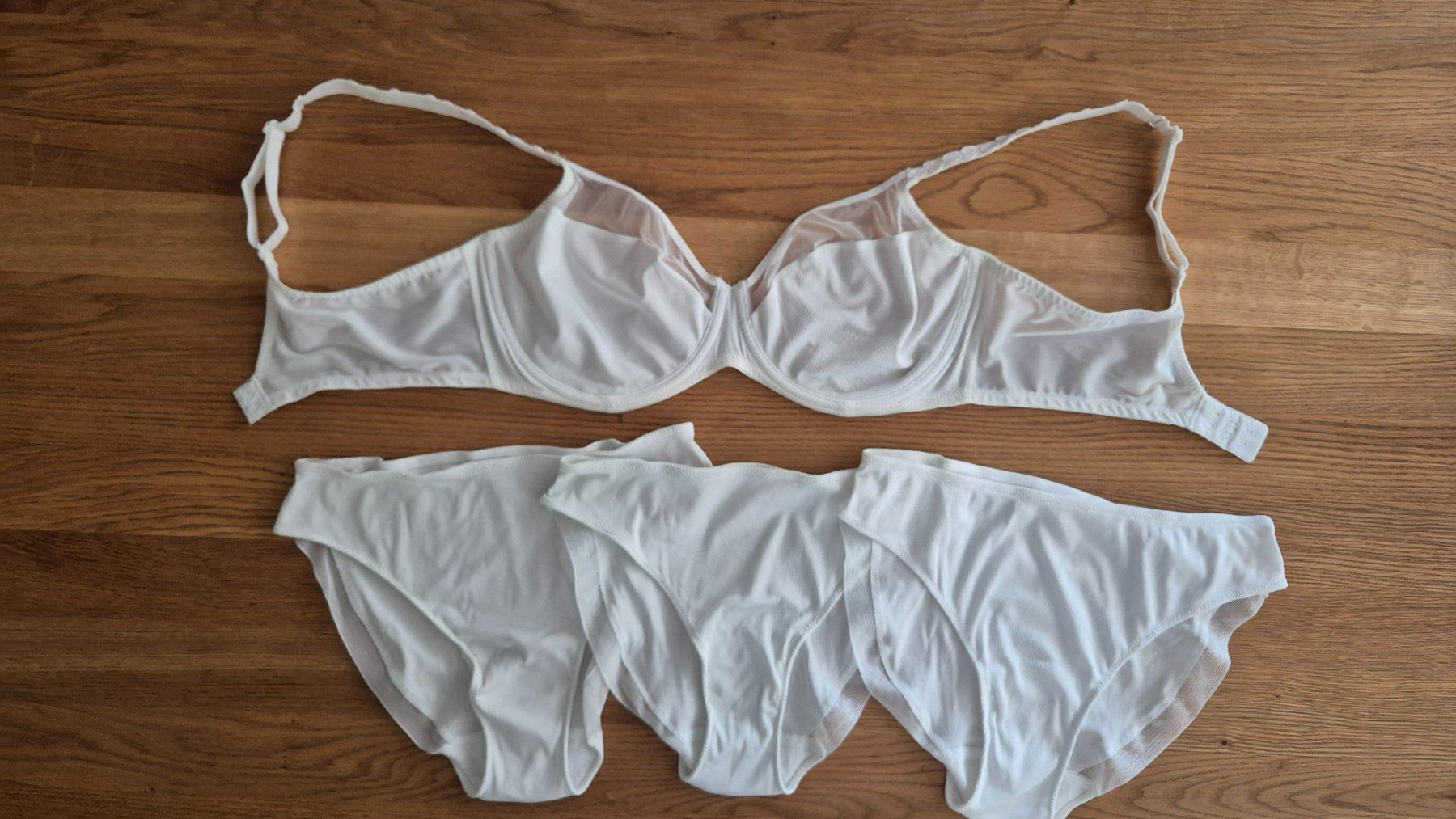 Autres dessous: PRIMADONNA Set BH Gr 80E 3 x Slip Gr M – Neuf (Voir description) à Aadorf par Merlin111