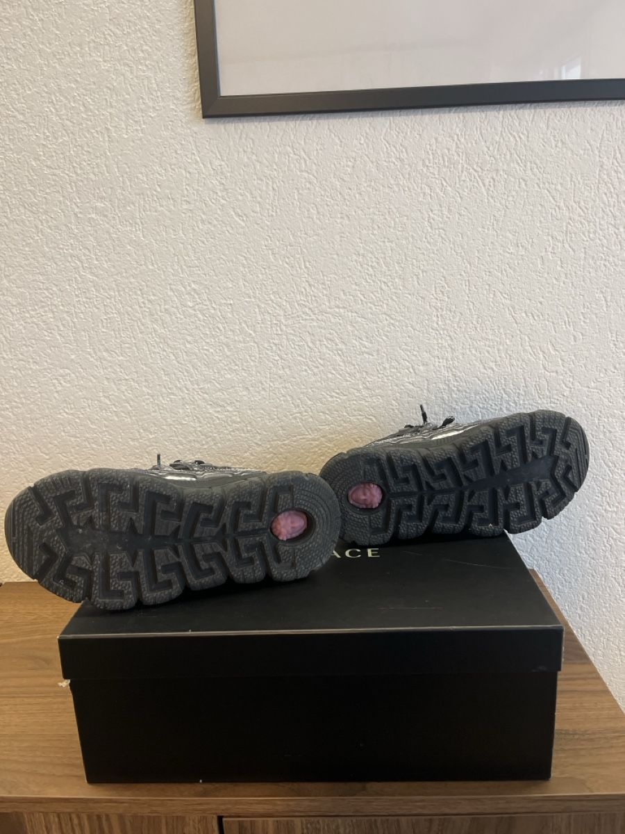 Scarpe da uomo: Versace sneaker T37 – Nuovo (secondo la descrizione) da Monthey venduto da srn_z9ww 4