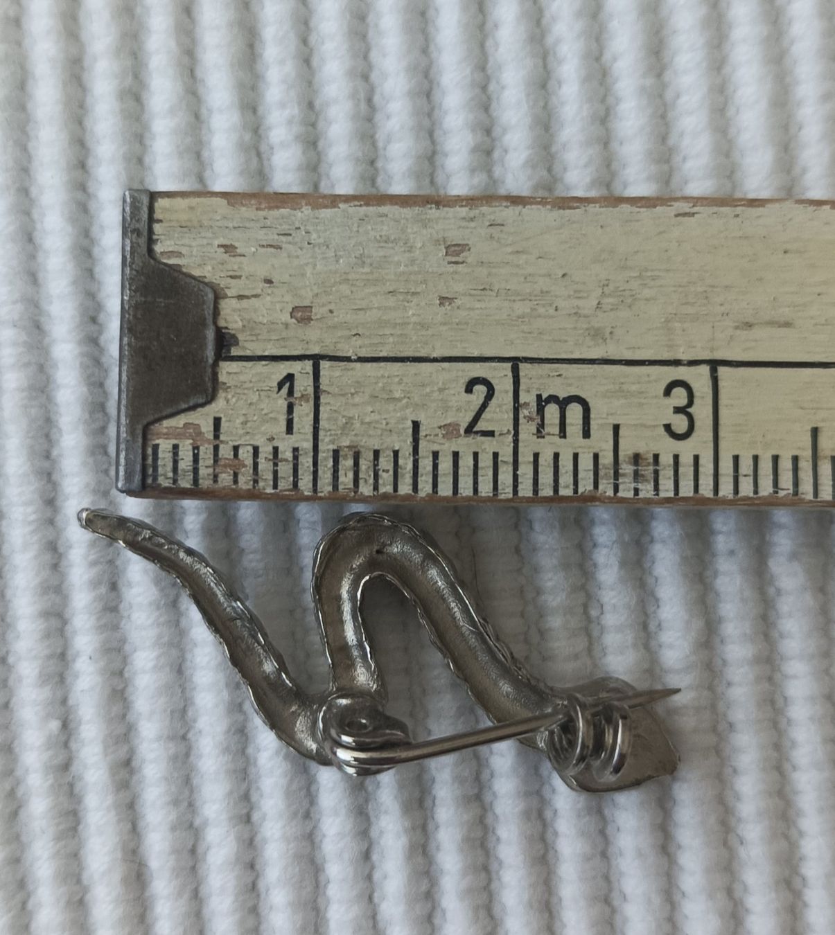 Spille & Fermagli: Vintage Schlangenbrosche, Silberlook, ca. 3cm lang, Top! – Usato da Buchs/SG venduto da ori_k6tq 1