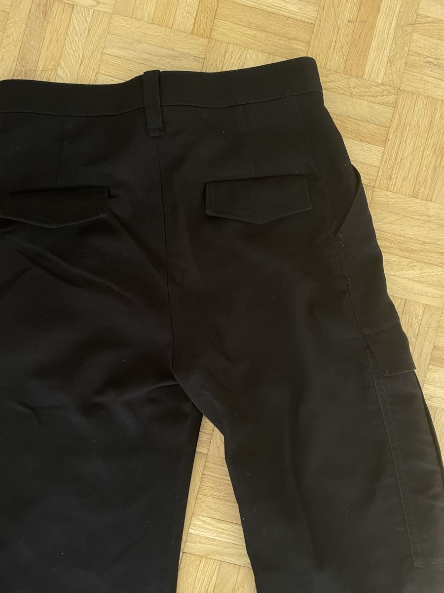 Zara Pantaloni: Cargo Hose schwarz Grösse S – Usato da Zürich venduto da Carlajimena 8