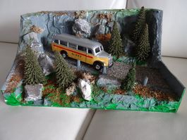 Postauto auf Modell-Umgebung