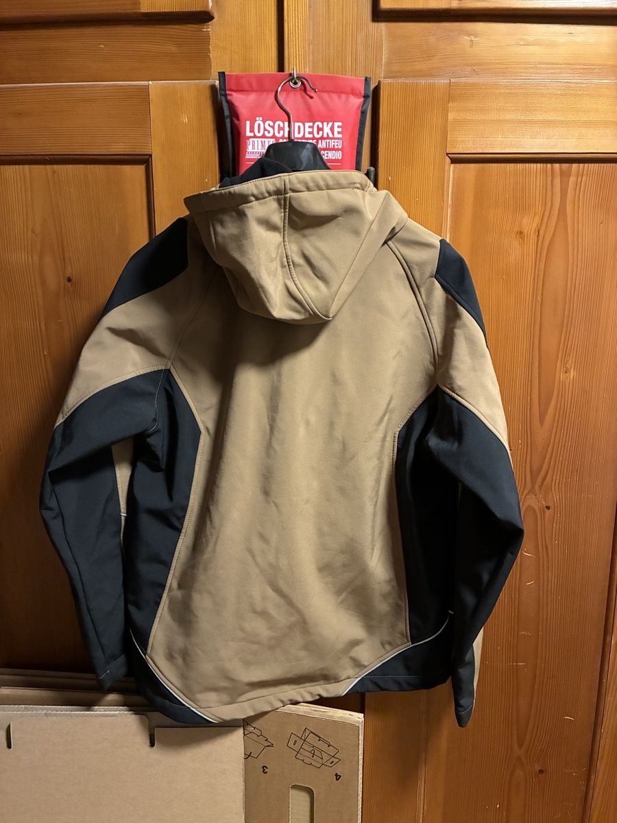 Giacche: Dickies Softshelljacke Grösse M - ungetragen – Nuovo (secondo la descrizione) da Zeglingen venduto da uhunziker 1