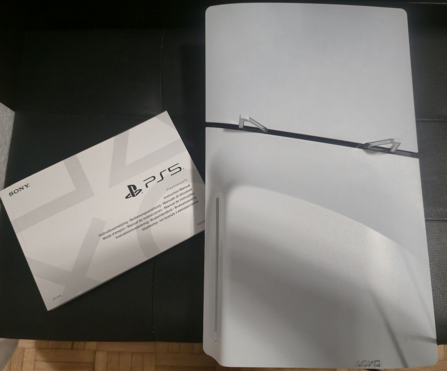 Sony Console: Console Sony PlayStation 5 avec lecteur CD, neuve – Nuovo (secondo la descrizione) da Coppet venduto da ang_g2t8 1