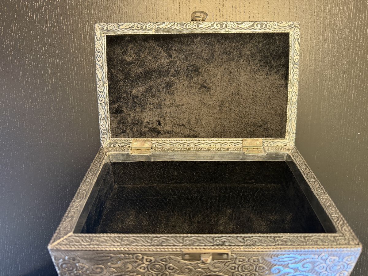 Schmuckkästen: Schmuckschatulle Totenkopf Muster Silber – Gebraucht aus Brunnen von Evoiii 2
