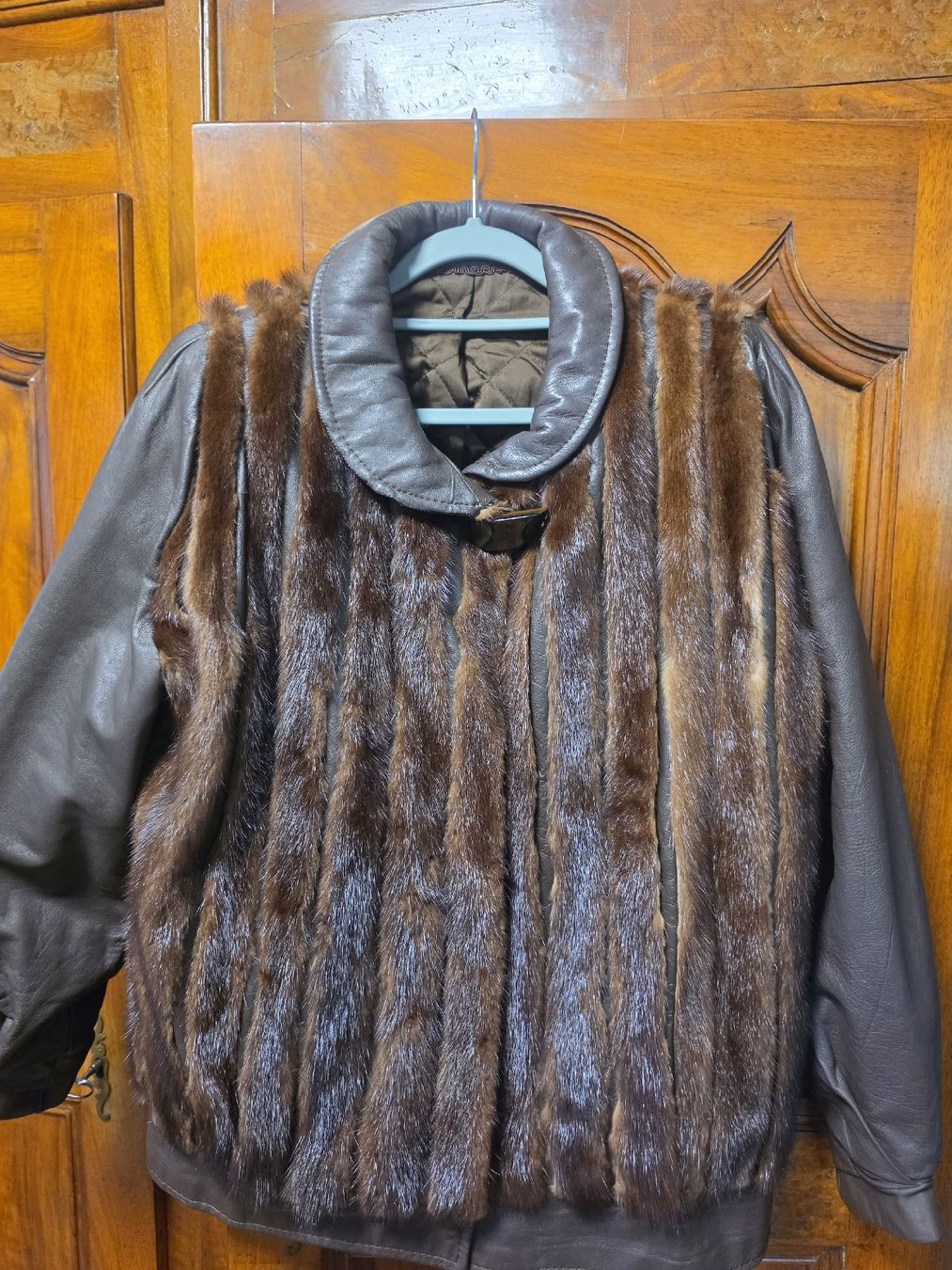 Giacche: Veste en cuir et fourrure marron M – Usato da Massongex venduto da kik_y97b