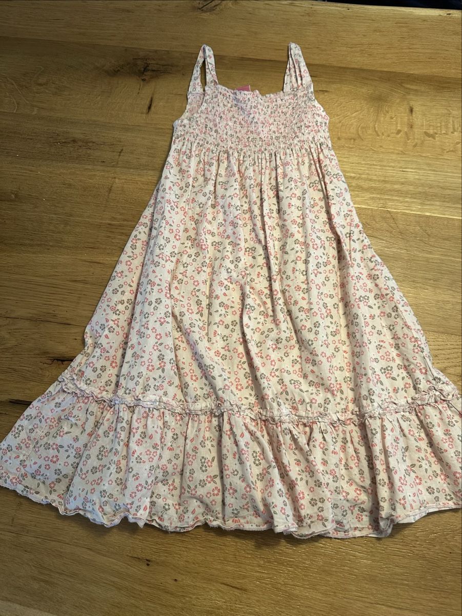 Robes et jupes: Sommerkleid 128 – D'occasion à Wettingen par Sternetaenzerin
