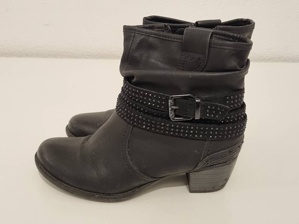 Damenschuhe: Bottines à talons noires – Gebraucht aus Gland von Khazmur1 2