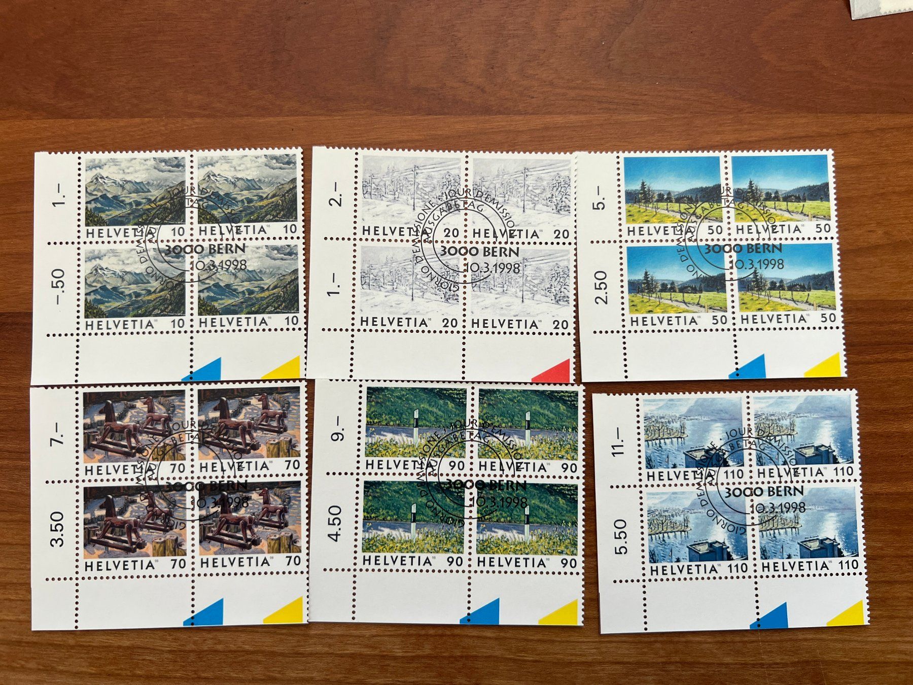 Tutti i francobolli: 1998   CH Erstag gest.Viererblock mit Tab  (K121) – Usato da Hinwil venduto da Sidi4