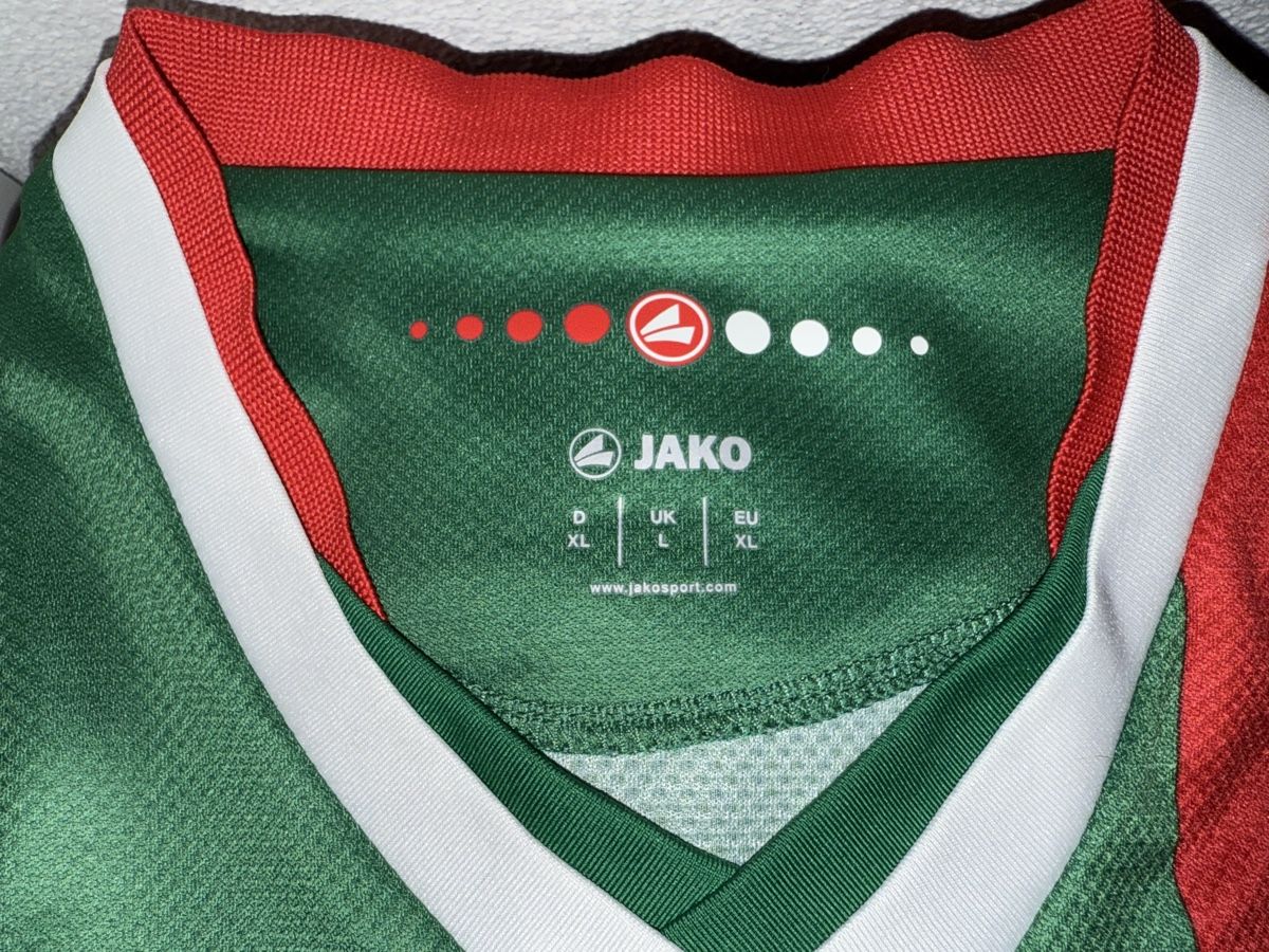 Jako Canottiere & Pantaloni: FC Augsburg – Usato da St. Niklausen OW venduto da roc2554 2