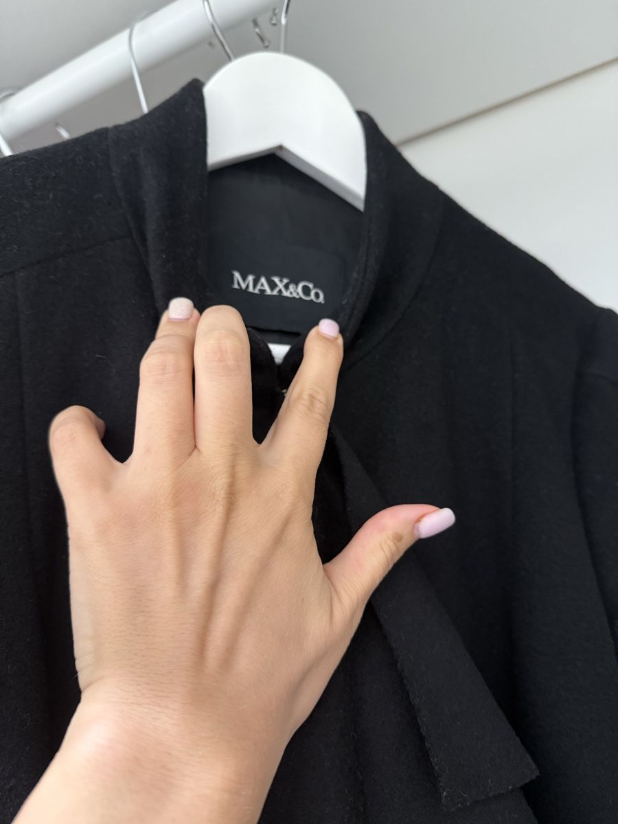 Cappotti: Max&Co Black Wool Blend Coat - Size 38 – Usato da Winkel venduto da olg_5v6m 2