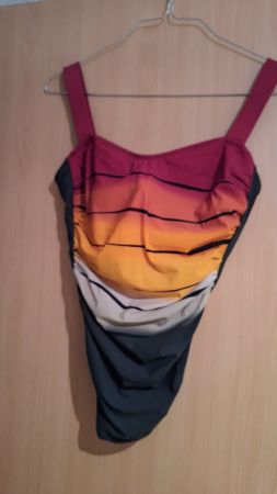 Badeanzug/Badekleid Alfi  Beldona Cup E  40