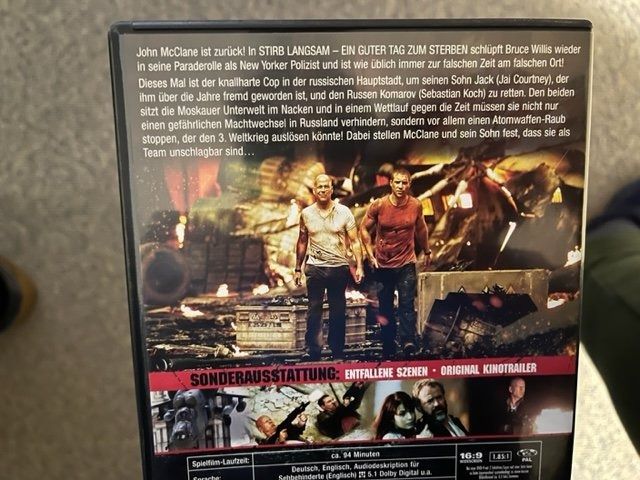 Tutti i DVDs: 2  x  Stück an DVD " Stirb langsam "  von Bruce Willis – Usato da Nottwil venduto da Frontal 1