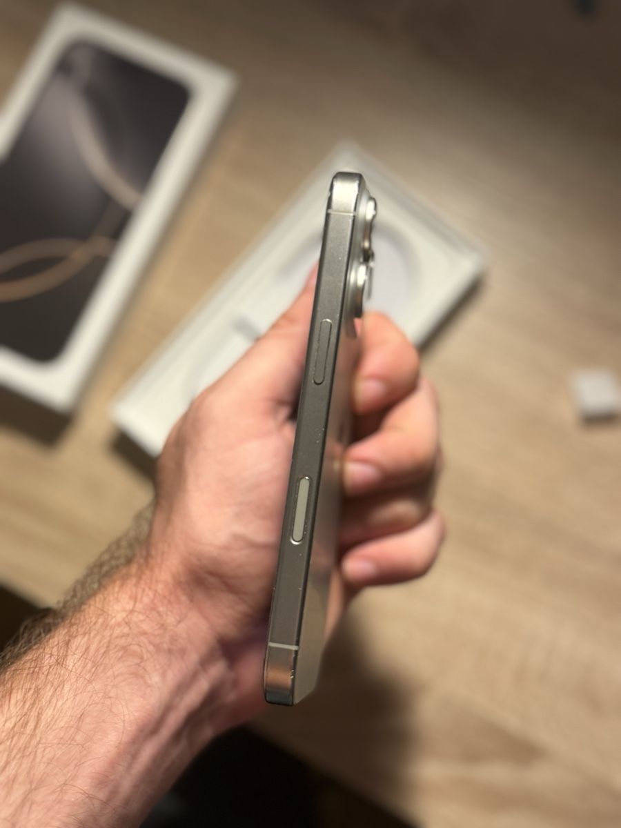 Apple Handys / Smartphones: iPhone 16 Pro 128GB – Gebraucht aus Liestal von jss_jd2b 4
