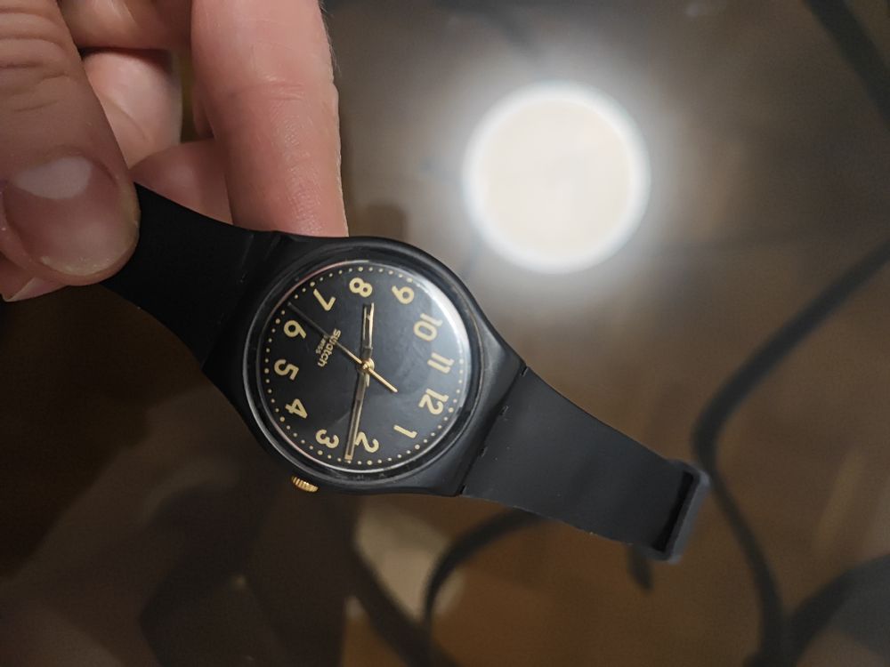 Swatch Orologi: Coole, schwarze Swatch Uhr - Zeitloser Klassiker! Vintage? – Usato da Zürich venduto da pamiciri 1