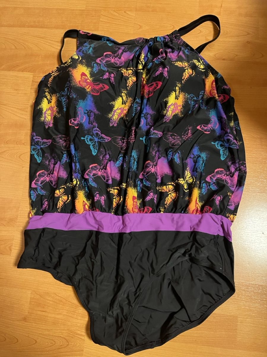 Costumi da bagno & Bikini: Badeanzug mit Schmetterling, Grösse 52, Bonprix – Usato da Lungern venduto da Chispa1982
