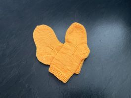 Handgestrickte Kinder- Söckli, Grösse 15/16, Gelb, Wolle