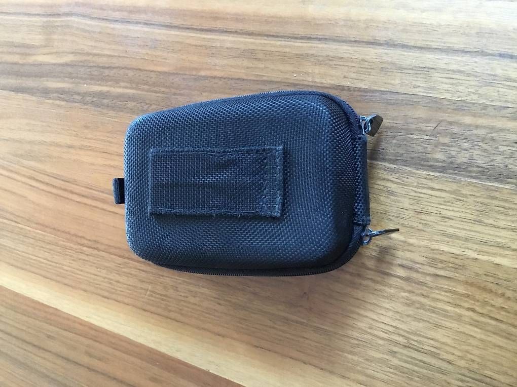 Astucci : Fotoapparat-Etui – Usato da Hirzel venduto da eri_x9g7 1