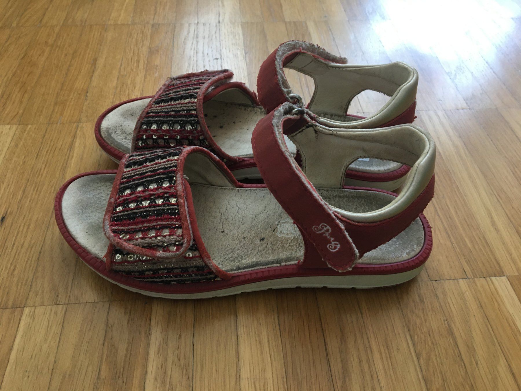 Primigi Schuhe für Mädchen: Primigi Mädchen Riemensandalette - Gr. 33 – Gebraucht aus Basel von Nofretete39 2