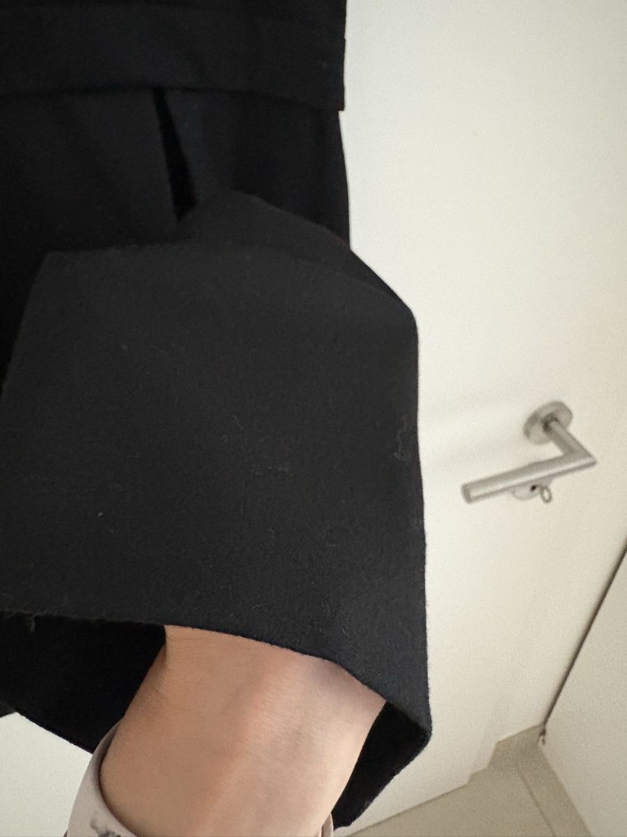 Celine Vestiti: Robe noire Céline  – Usato da Vésenaz venduto da ilomd 2