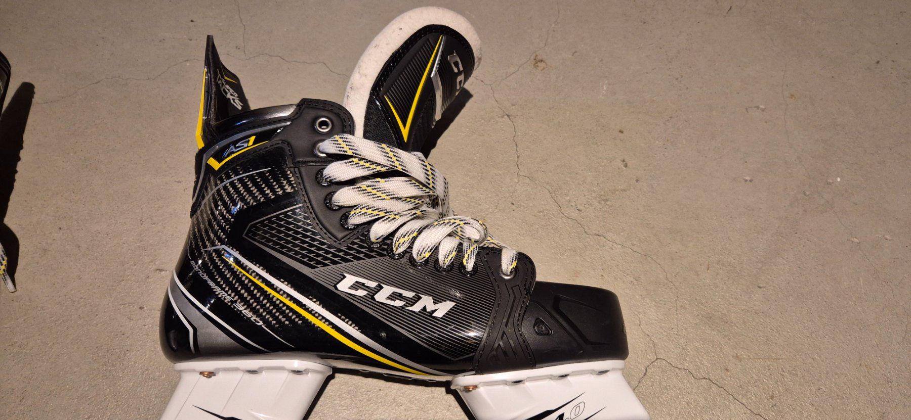 Ccm Pattini da ghiaccio: Profi Schlittschuh CCM Supertacks AS 1 Senior – Nuovo (secondo la descrizione) da Dübendorf venduto da Aki1965 1
