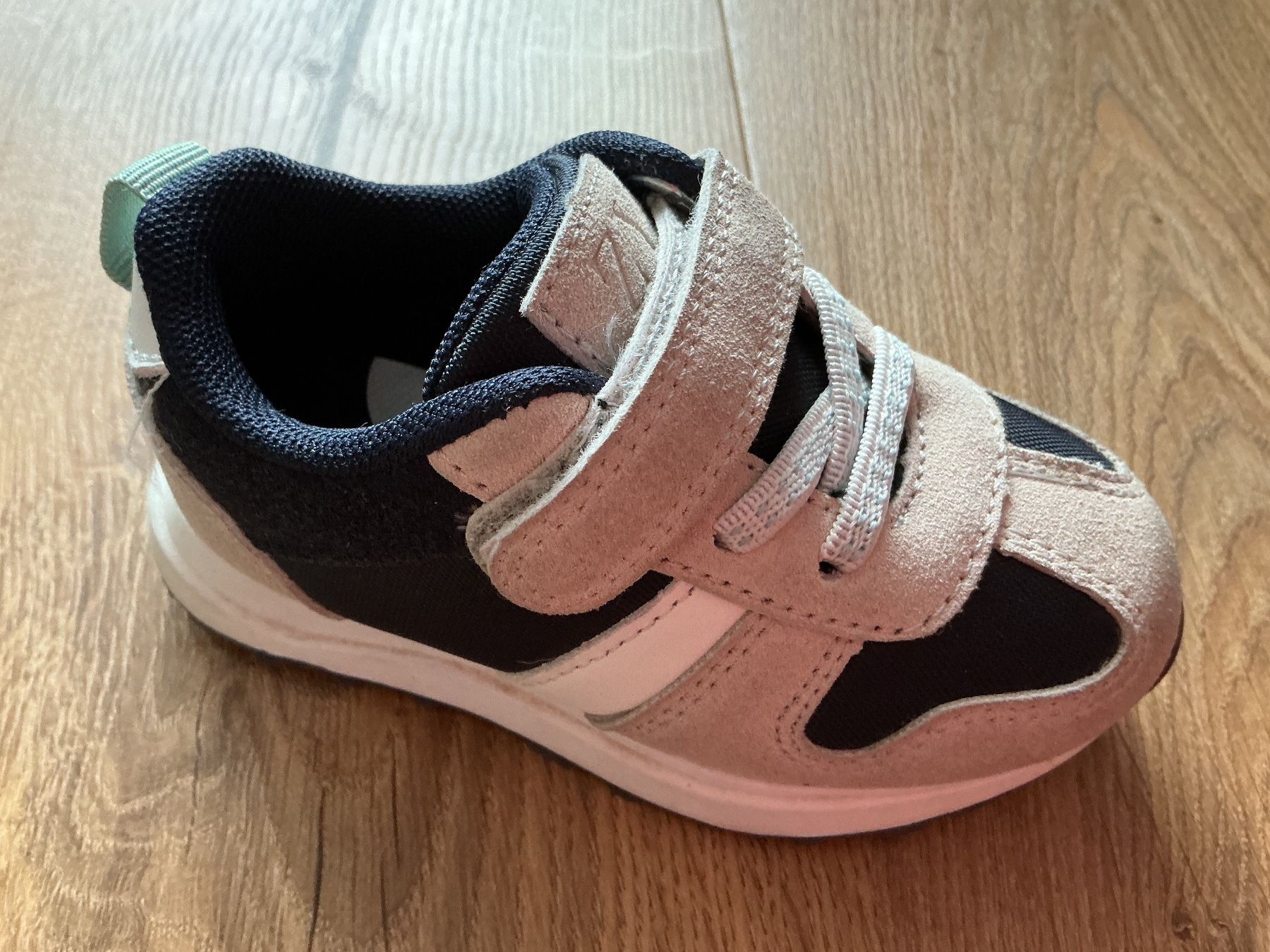 Scarpe per ragazzi: Baby Winter Sneakers 22 – Usato da Brugg AG venduto da Magna3 2