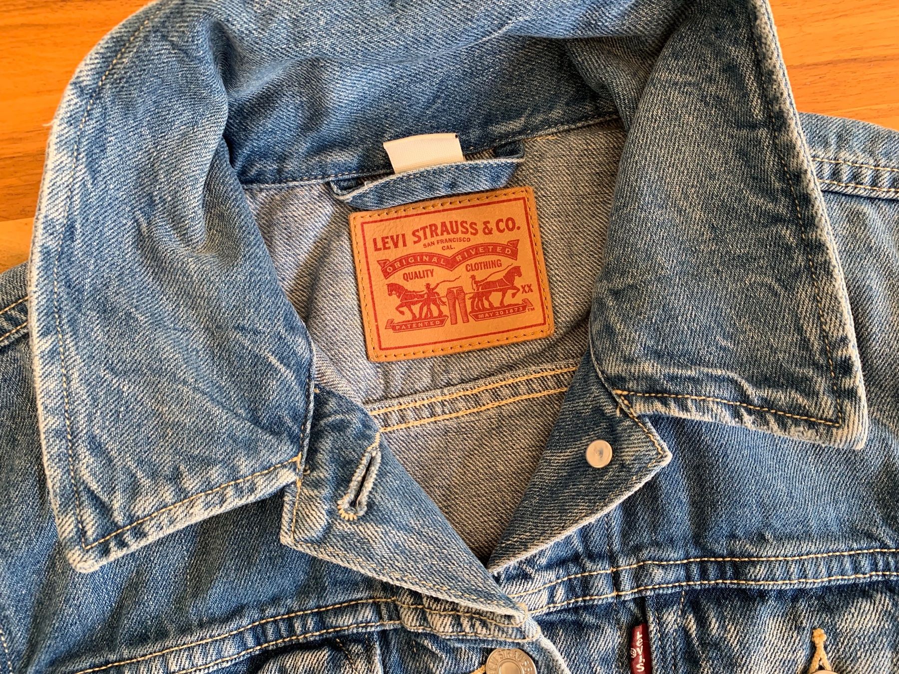 Levi's Giacche: Coole LEVIS LEVI'S Jeansjacke Gr. M – Nuovo (secondo la descrizione) da Meiringen venduto da Jackwashere 2