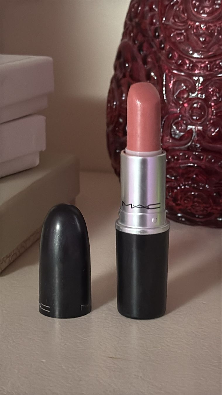 Mac Cosmetics Maquillage: MAC Lippenstift verschiedene Farben  – D'occasion à Netstal par Queen37 5