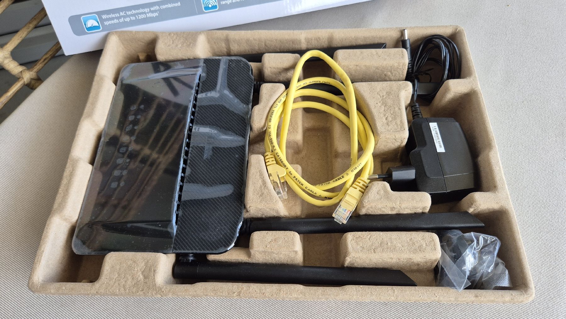 Dlink Modems & Router: Routeur D-Link DIR-842 – Neu (gemäss Beschreibung) aus Schlieren von Rio_Grande 2