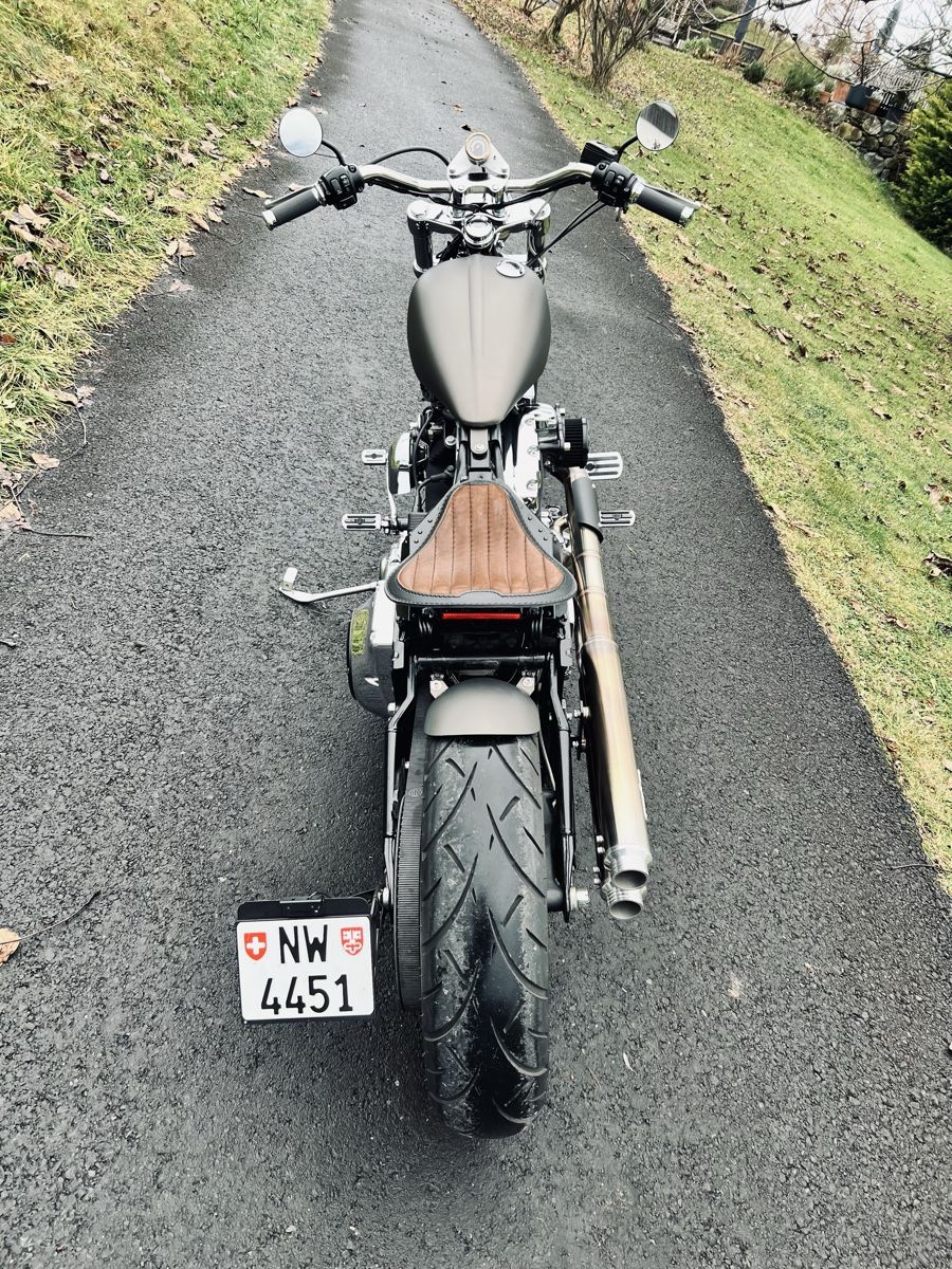 Harley-Davidson Chopper: 2001 Harley Davidson Softail Precision Bobber – Usato da Meggen venduto da PrecisionBobbers 2