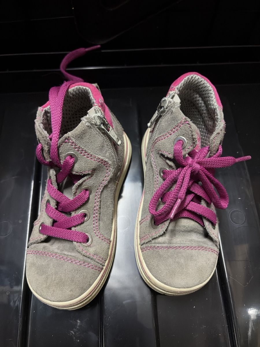 Scarpe per ragazze: Schuhe Grösse 23 – Nuovo (secondo la descrizione) da Granges-Paccot venduto da Fwaeber 1