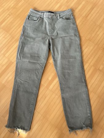 Vero Moda Jeans, Gr. 28/30, Khaki, Top Zustand für Herbst!
